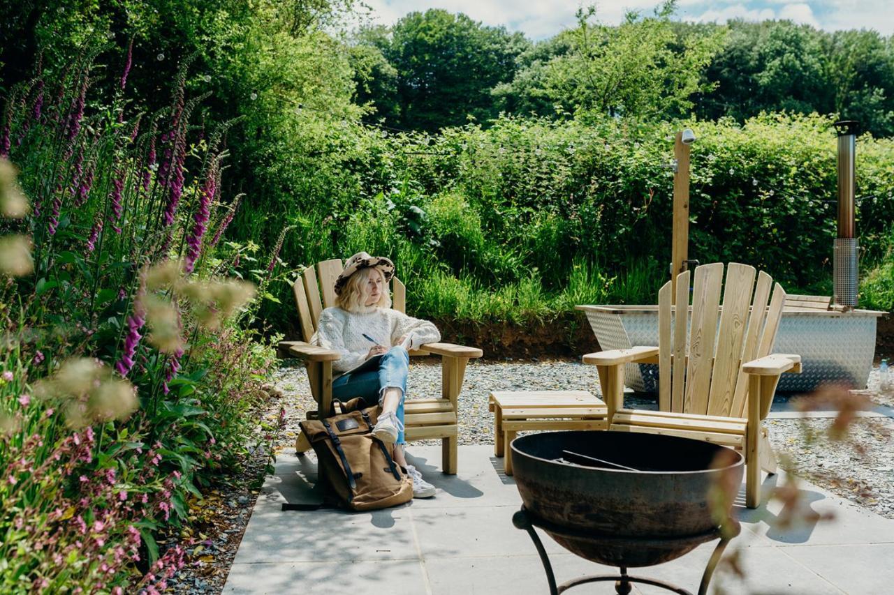 Blatchford Briar - Award Winning Private Shephards Huts With Their Own Secluded Hot Tubs Milton Abbot Buitenkant foto